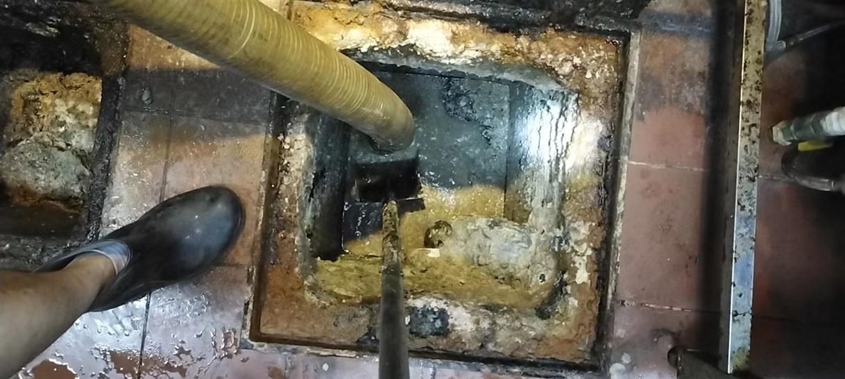 水满乡化油池清理-污水池清掏